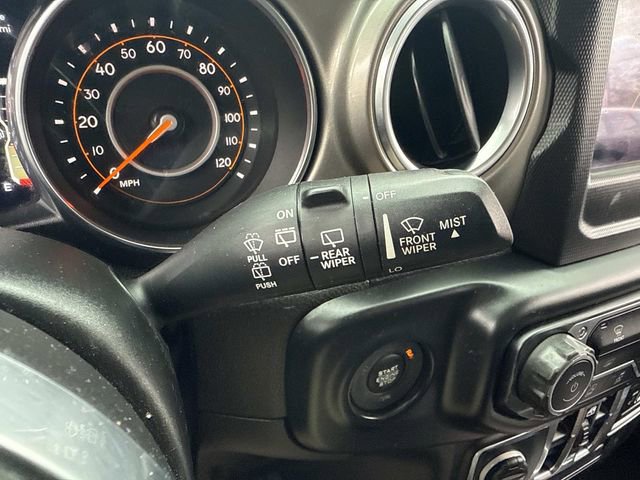 Used 2019 Jeep Wrangler Unlimited Sahara AWD/4WD image 31