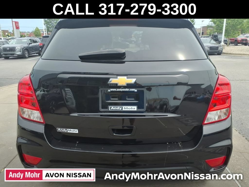 Used 2022 Chevrolet Trax LS w/ Tint and Cruise Package AWD/4WD image 10