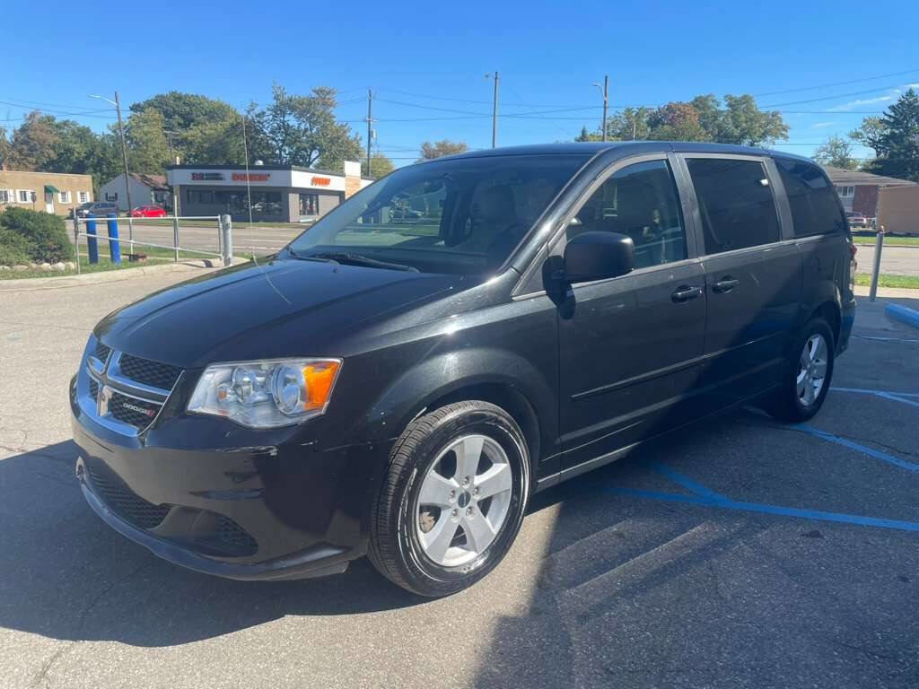 Used 2016 Dodge Grand Caravan SE w/ Quick Order Package 29E SE image 1