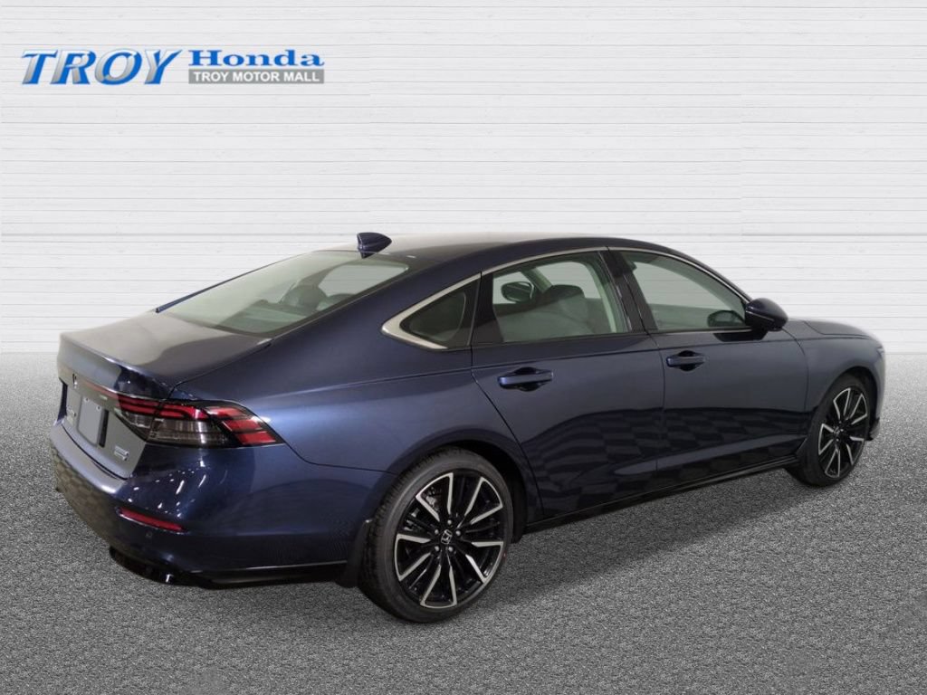 New 2026 Honda Accord Touring image 5