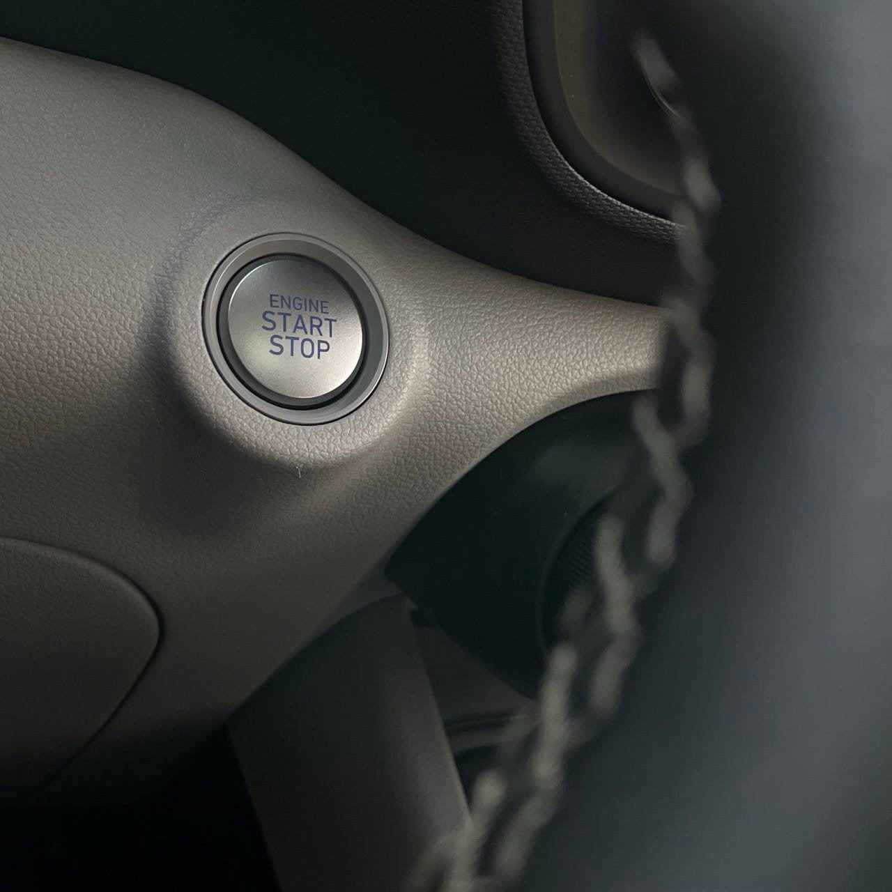 Used 2025 Hyundai Venue SEL FWD image 16