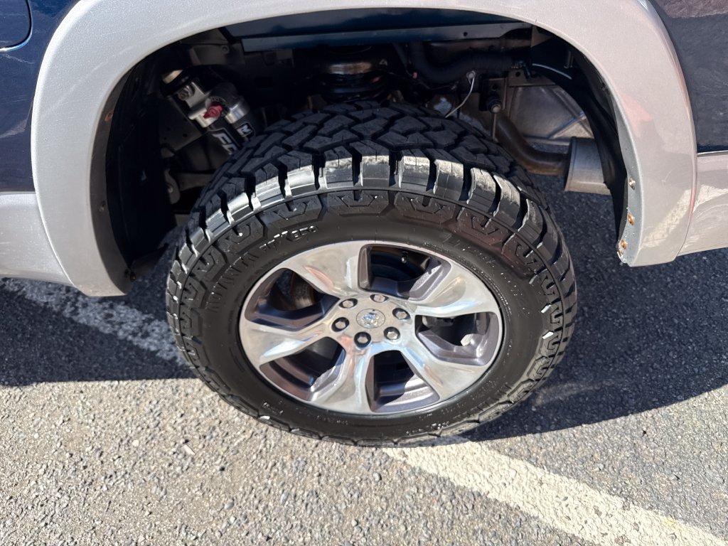 Used 2019 RAM 1500 Laramie w/ Off Road Group AWD/4WD image 37