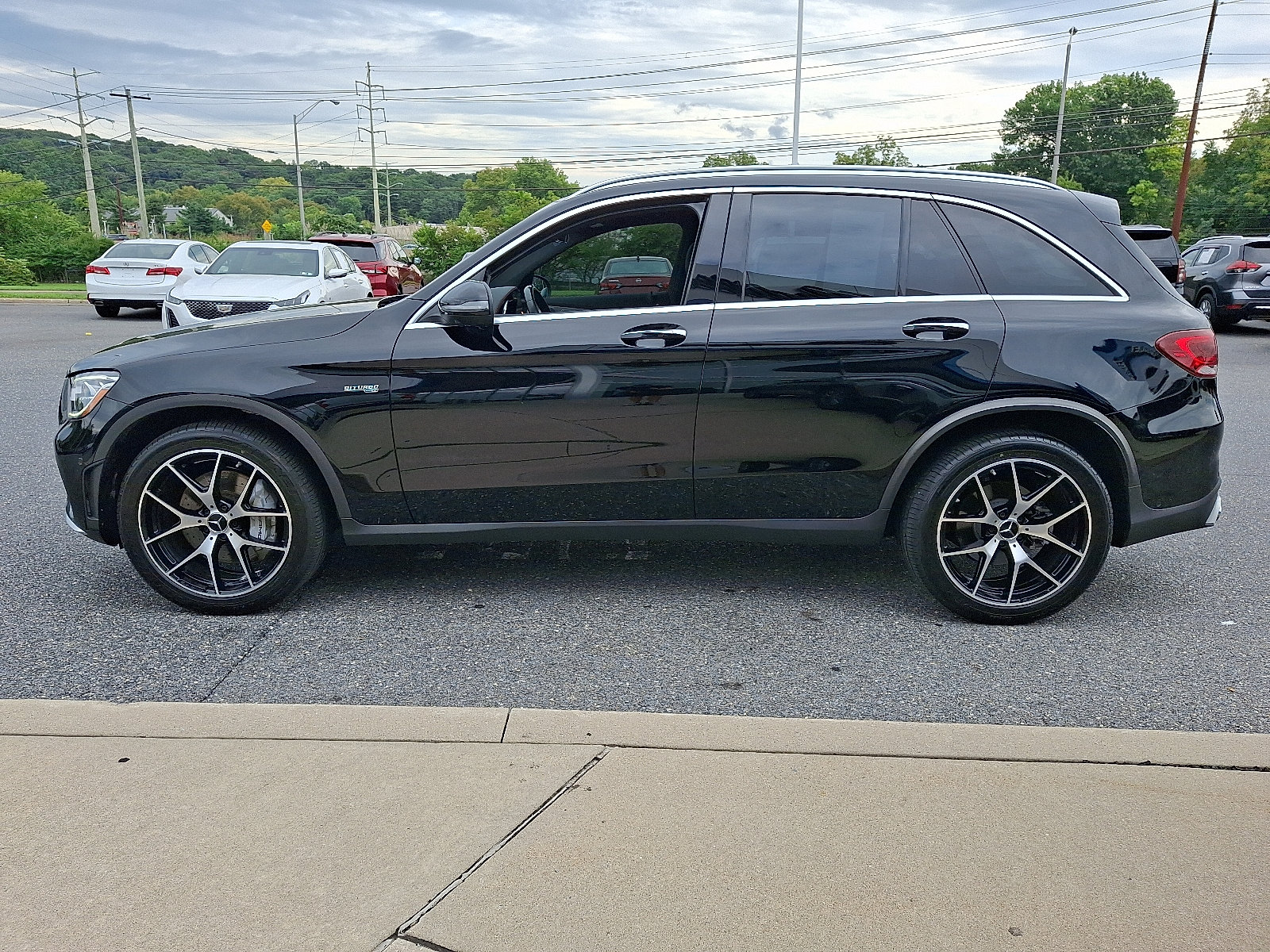Used 2022 Mercedes-Benz GLC 43 AMG 4MATIC w/ Multimedia Package Lite image 4