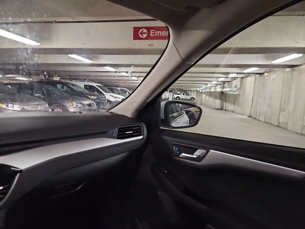 Used 2020 Ford Escape SE AWD/4WD image 19