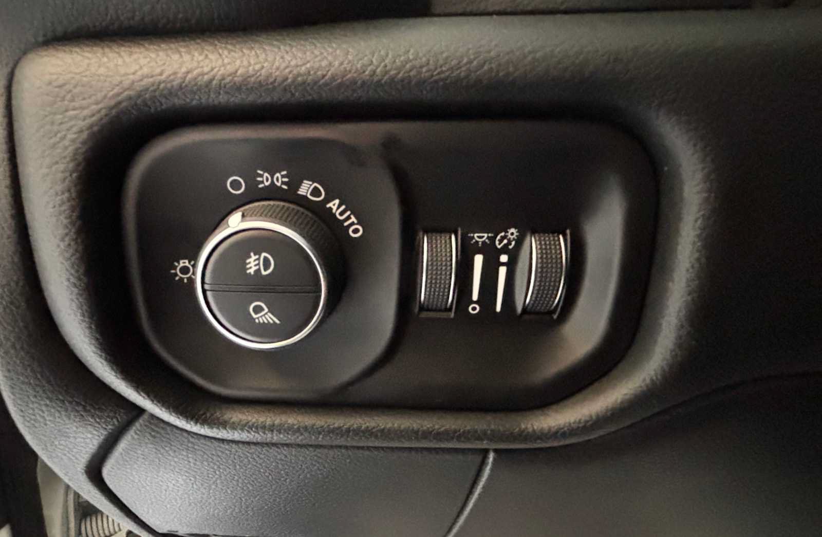 Used 2019 RAM 2500 Power Wagon AWD/4WD image 19