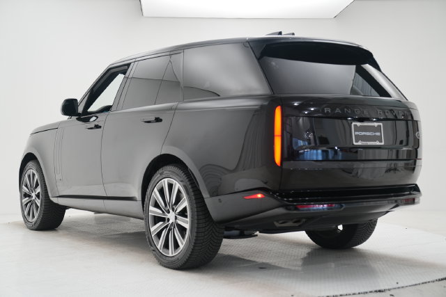 Used 2023 Land Rover Range Rover Autobiography AWD/4WD image 19