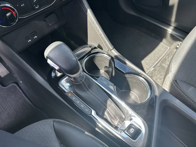 Used 2024 Buick Encore GX Preferred AWD/4WD image 17