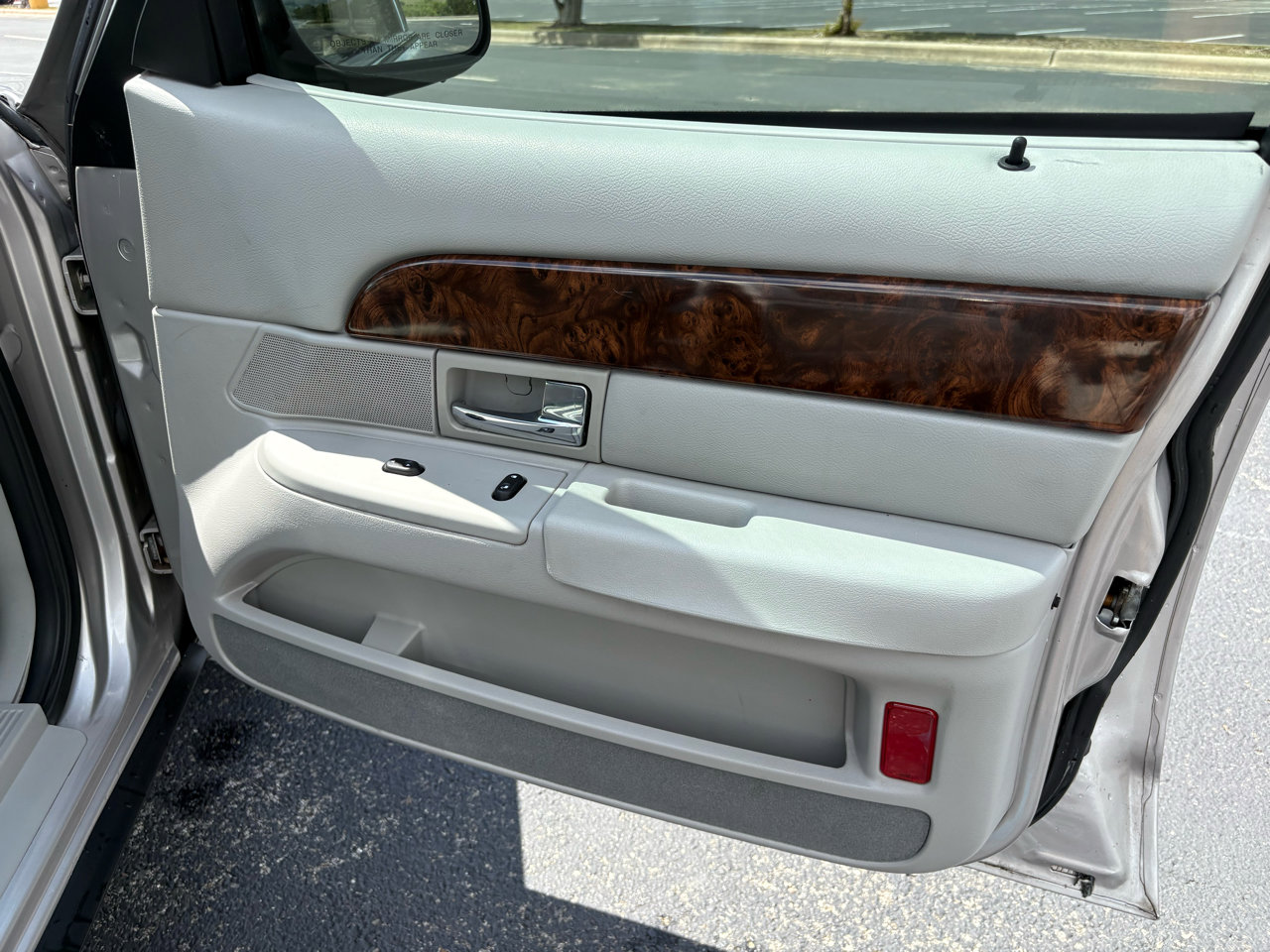 Used 2005 Mercury Grand Marquis GS image 26