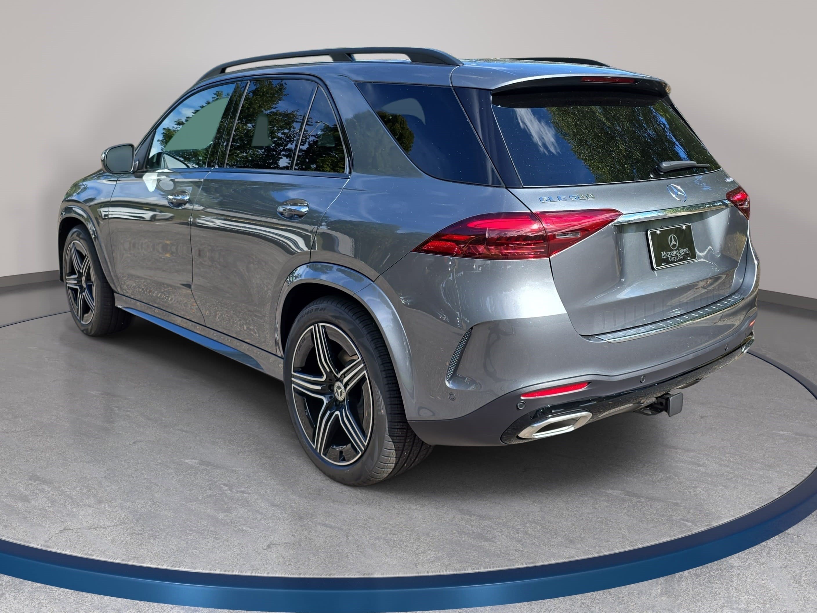 New 2026 Mercedes-Benz GLE 580 4MATIC image 7
