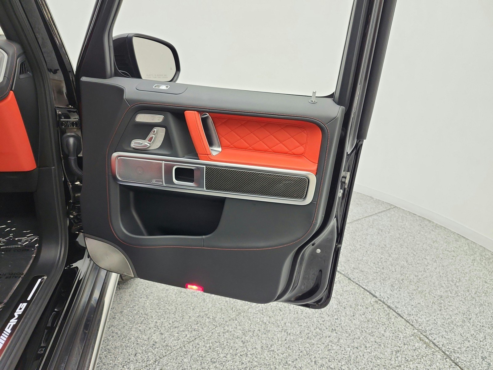 Used 2025 Mercedes-Benz G 63 AMG 4MATIC image 21