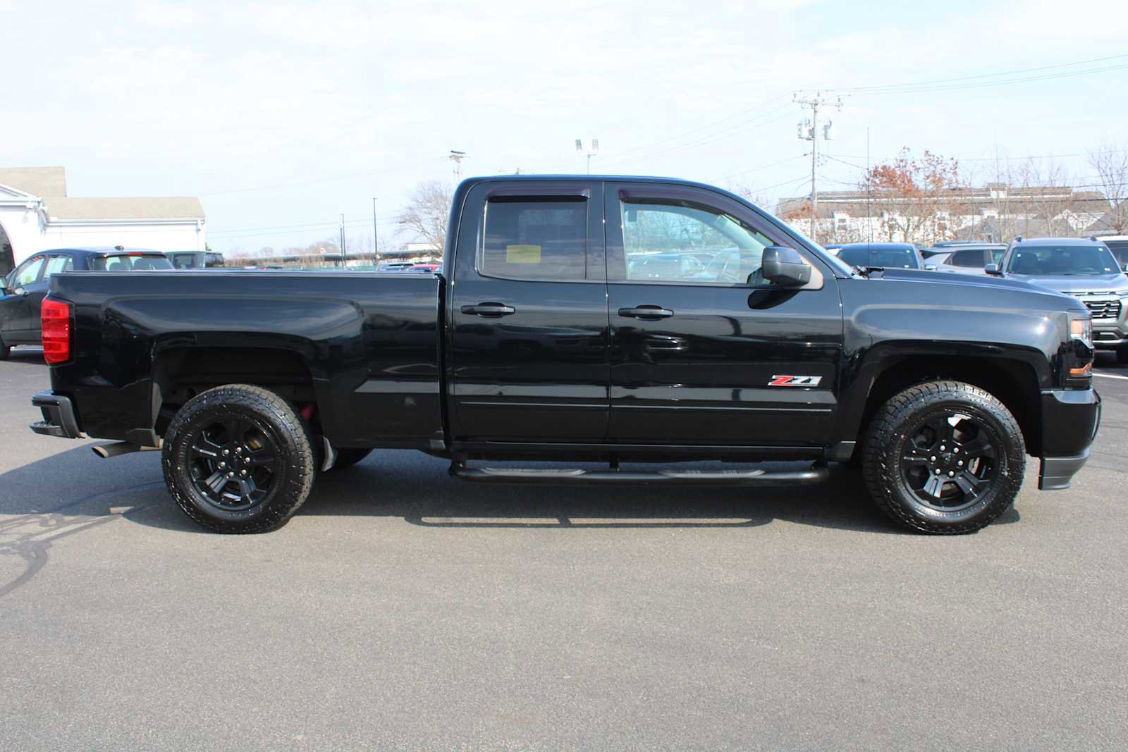 Used 2019 Chevrolet Silverado 1500 LT w/ All Star Edition image 8