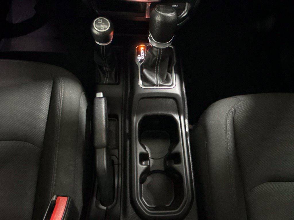Used 2023 Jeep Wrangler Unlimited Sahara w/ LED Lighting Group AWD/4WD image 24