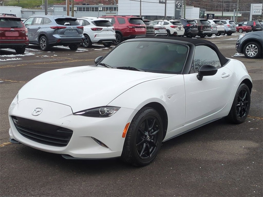 Used 2020 MAZDA MX-5 Miata Sport image 8