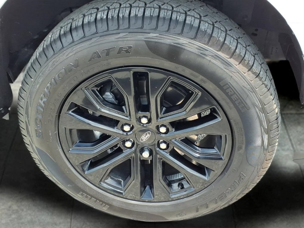 Used 2026 Ford F150 XLT w/ Equipment Group 302A MID AWD/4WD image 9