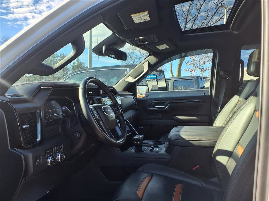 Certified 2023 GMC Sierra 1500 AT4 w/ AT4 Premium Package image 11