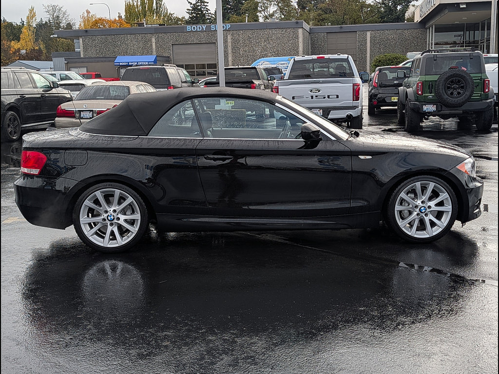 Used 2012 BMW 135i Convertible RWD image 4