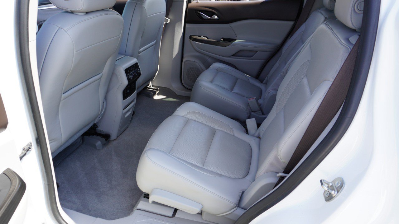 Used 2017 GMC Acadia SLT FWD image 30