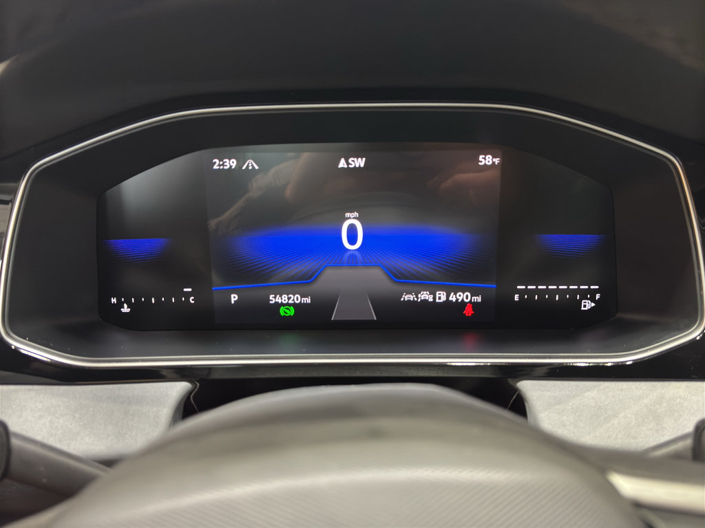 Used 2025 Volkswagen Jetta SE FWD image 23