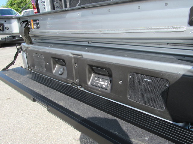 Certified 2024 GMC Sierra 2500 Denali Ultimate AWD/4WD image 40