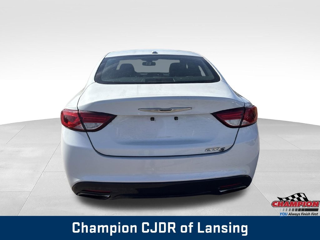 Used 2015 Chrysler 200 S FWD image 6