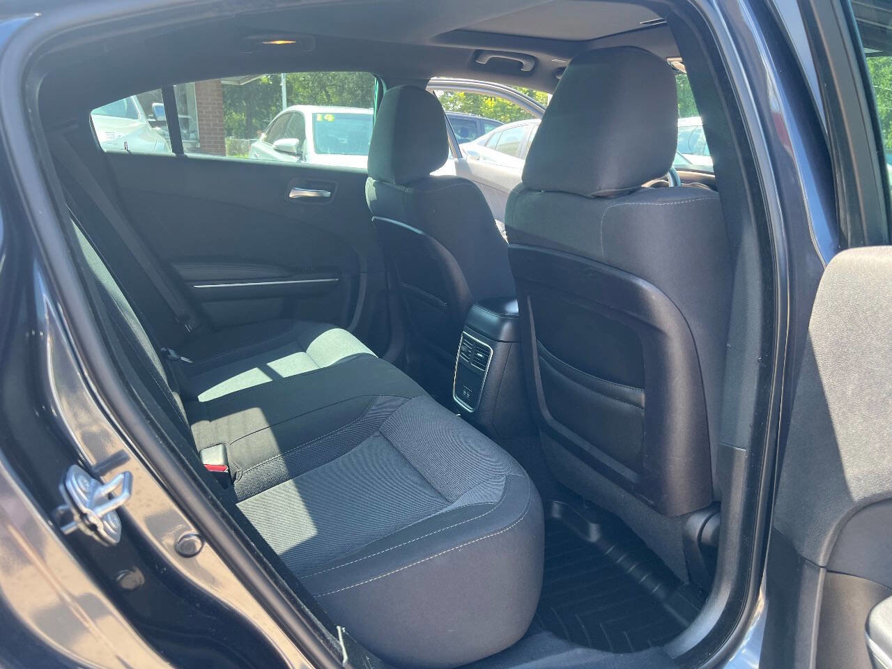 Used 2019 Dodge Charger SXT image 20