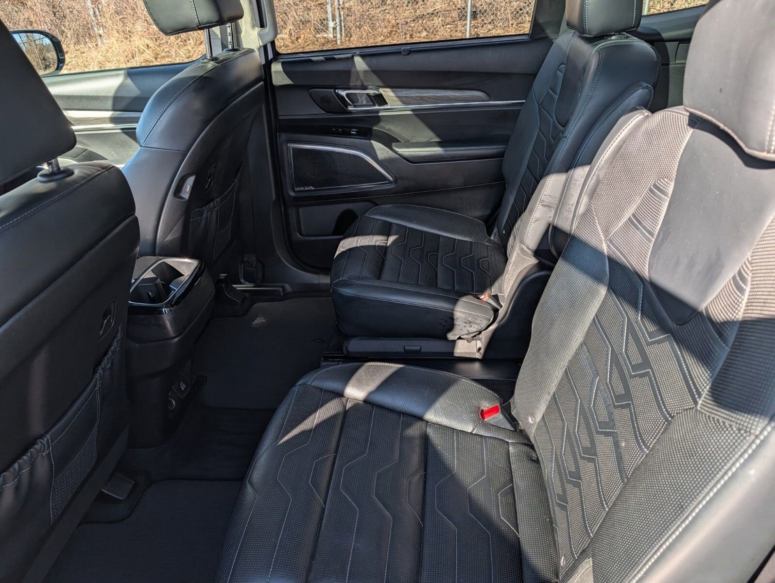 Used 2022 Kia Telluride SX w/ SX Prestige Package image 23