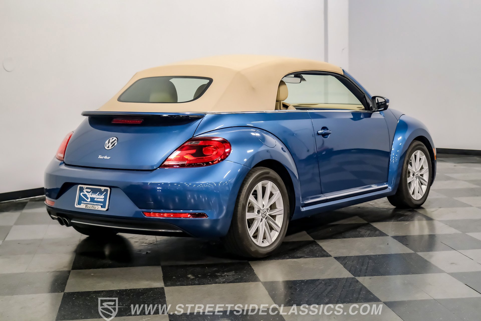 Used 2019 Volkswagen Beetle 2.0T Final Edition SEL image 11