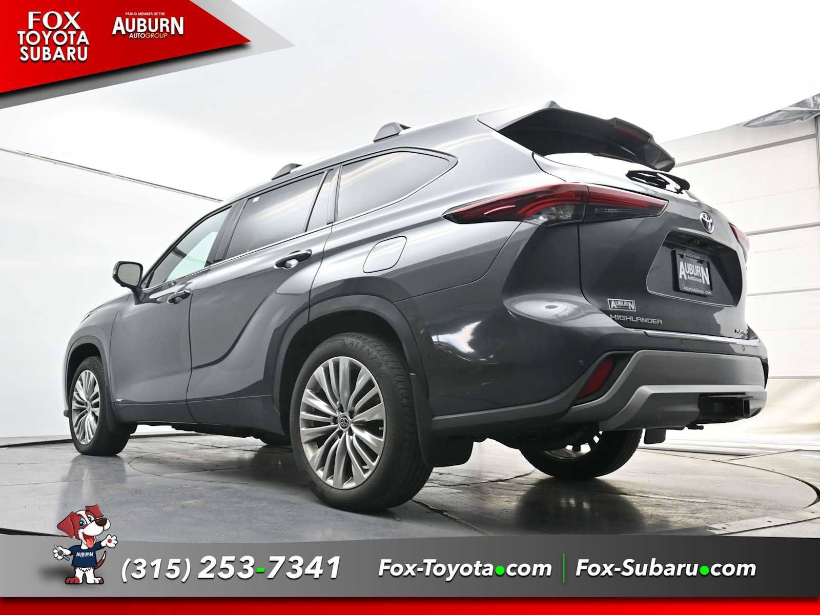 Used 2024 Toyota Highlander Platinum AWD/4WD image 20