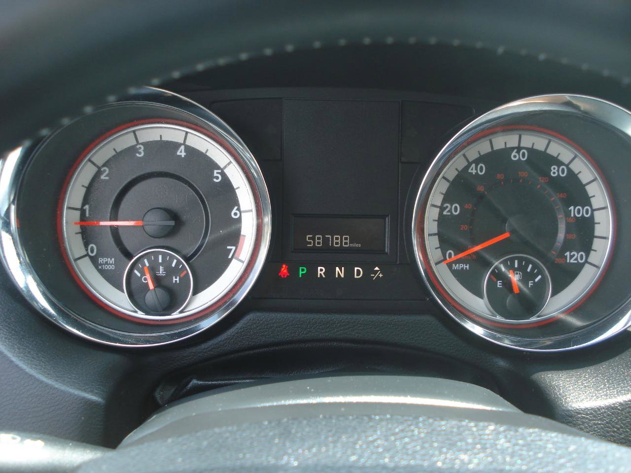 Used 2016 Dodge Grand Caravan SE image 19