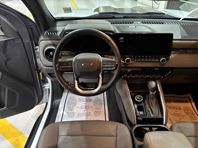 Used 2025 Chevrolet Colorado ZR2 w/ Technology Package AWD/4WD image 22