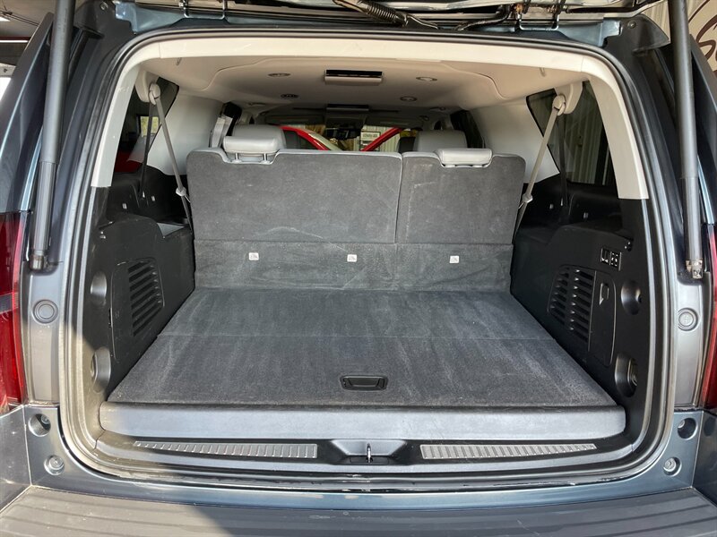 Used 2020 Chevrolet Suburban LT AWD/4WD image 23