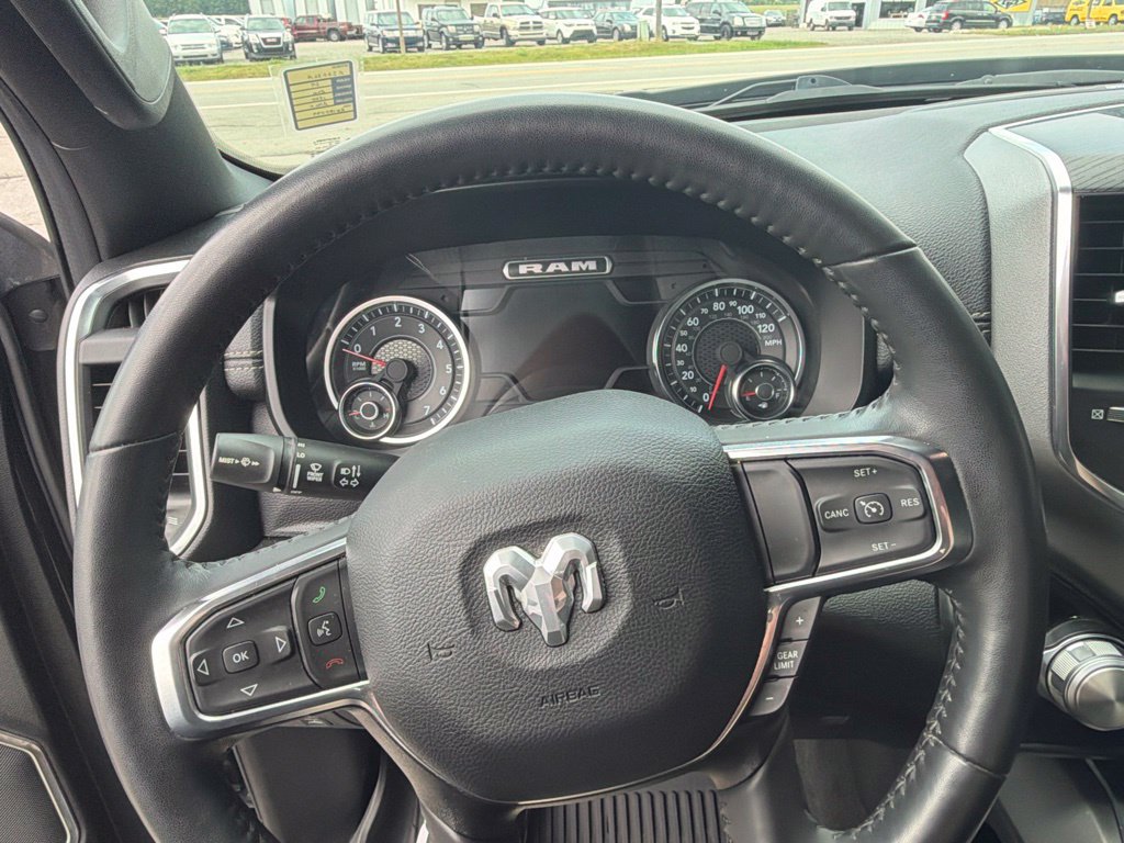 Used 2024 RAM 1500 Laramie AWD/4WD image 21