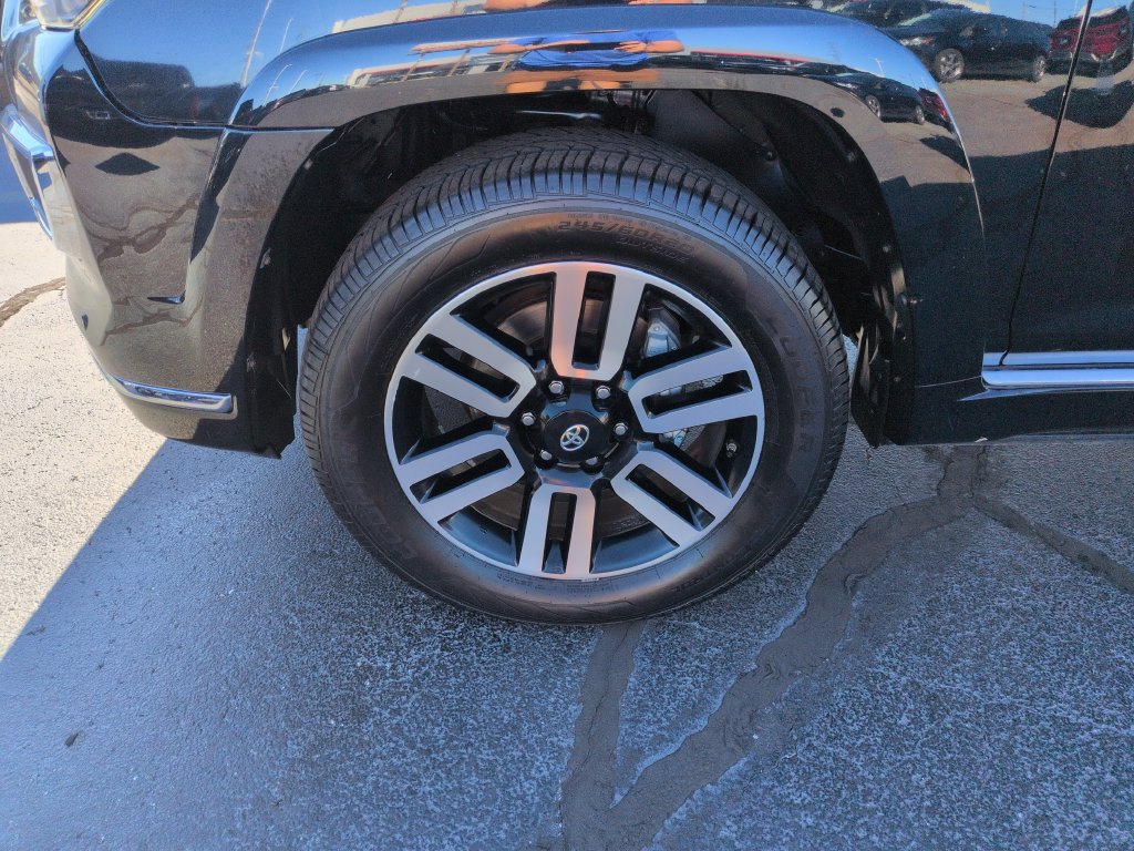Used 2017 Toyota 4Runner Limited AWD/4WD image 27