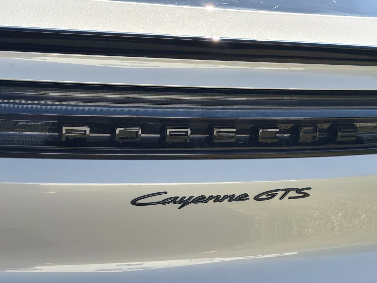 Certified 2026 Porsche Cayenne GTS AWD/4WD image 33