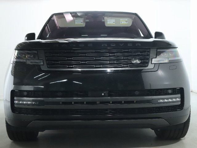 Used 2023 Land Rover Range Rover Long Wheelbase SE AWD/4WD image 13