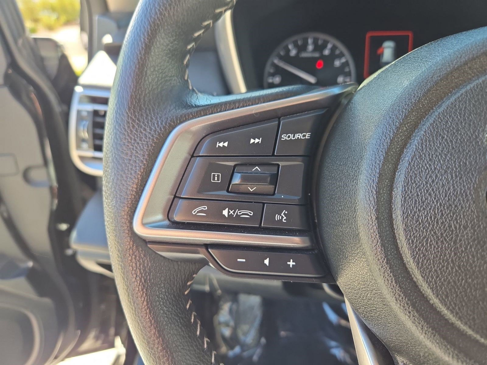 Used 2024 Subaru Outback Limited image 14