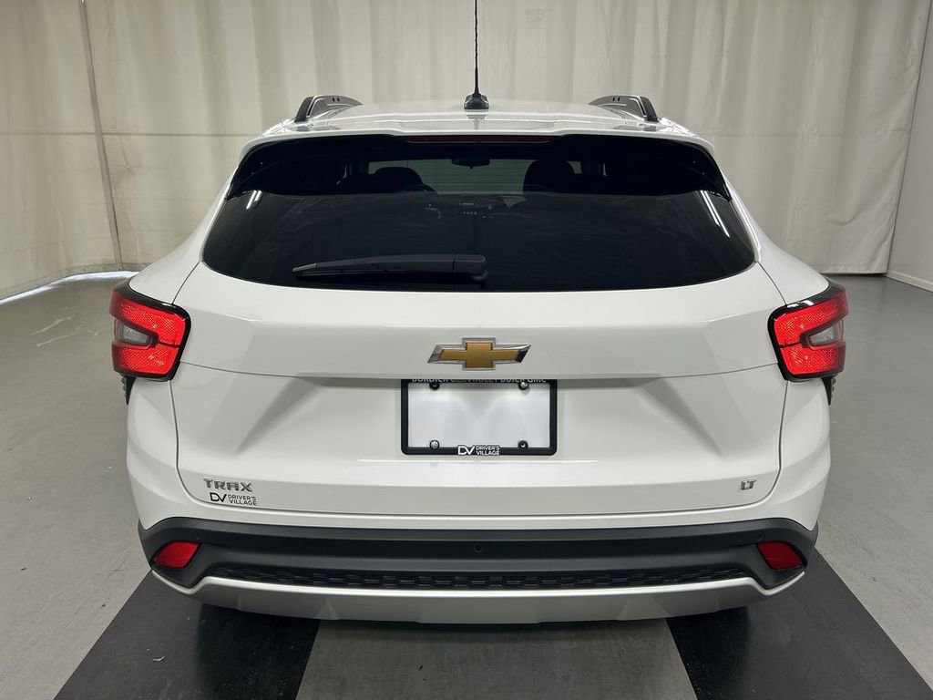 Certified 2024 Chevrolet Trax LT w/ Driver Confidence Package image 20