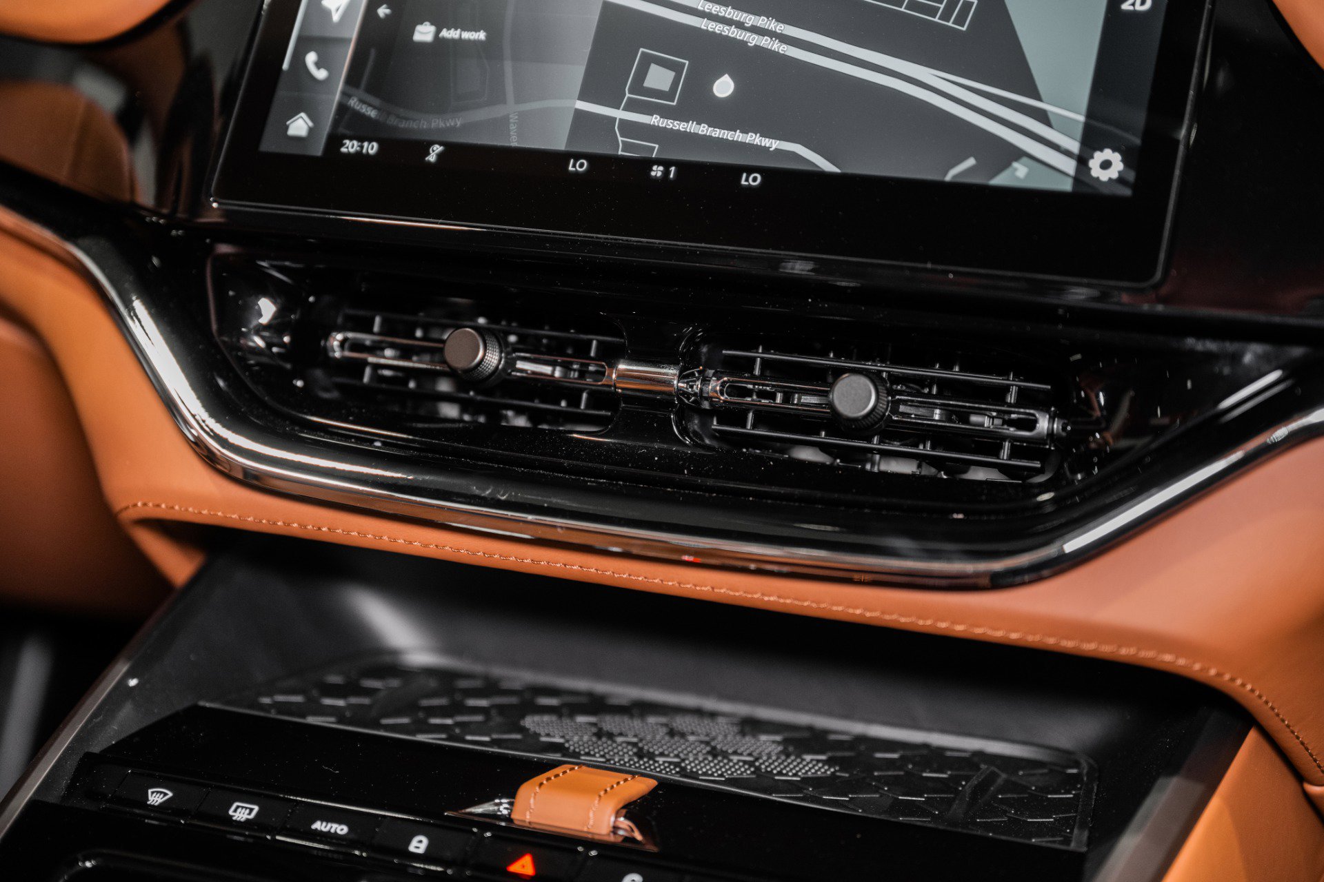 New 2026 Aston Martin DBX S image 30