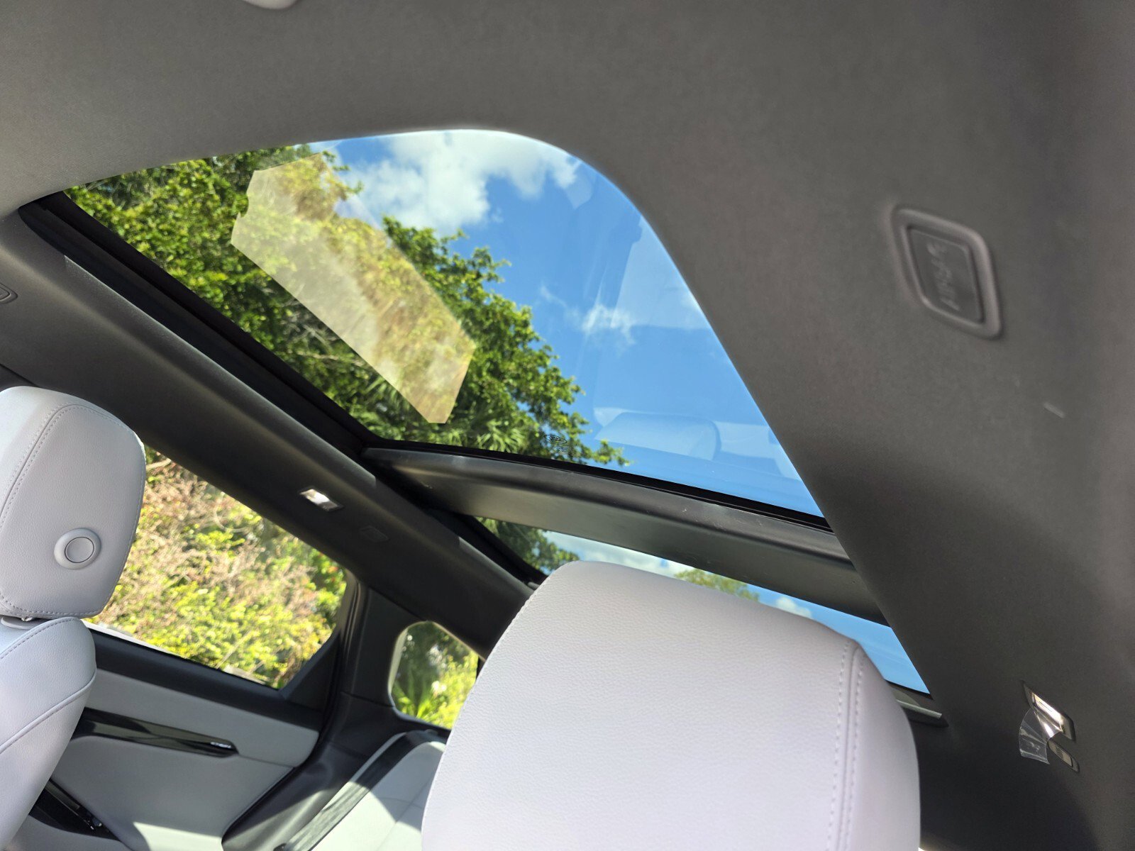 New 2026 Land Rover Range Rover Evoque S image 12