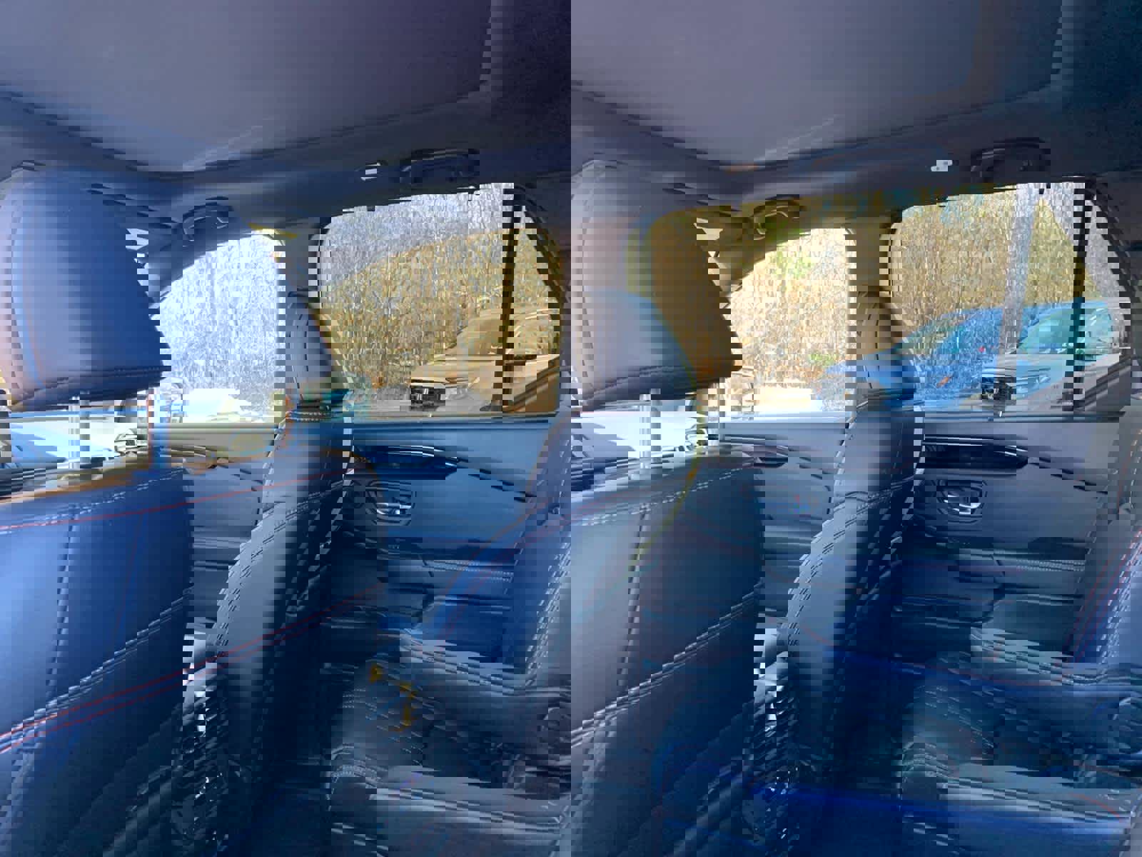 Used 2025 Honda Pilot TrailSport image 31