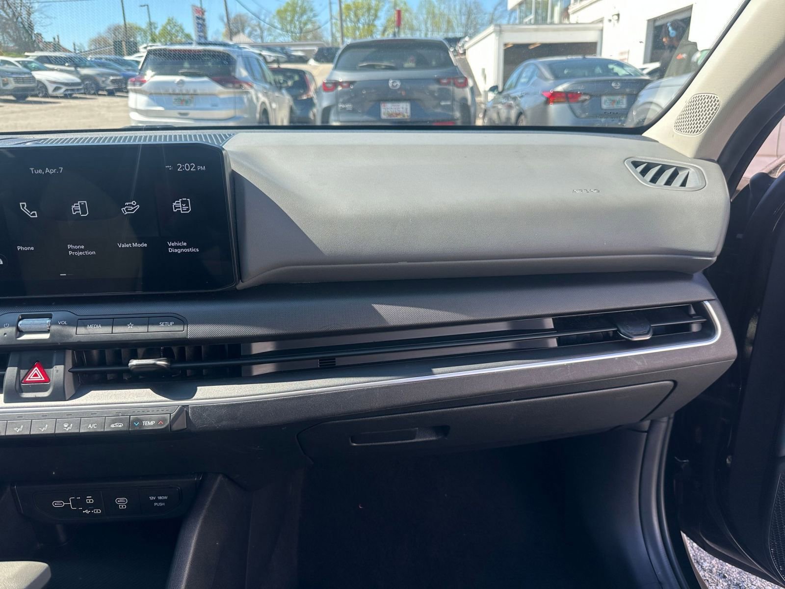 Used 2025 Kia K4 LXS image 33