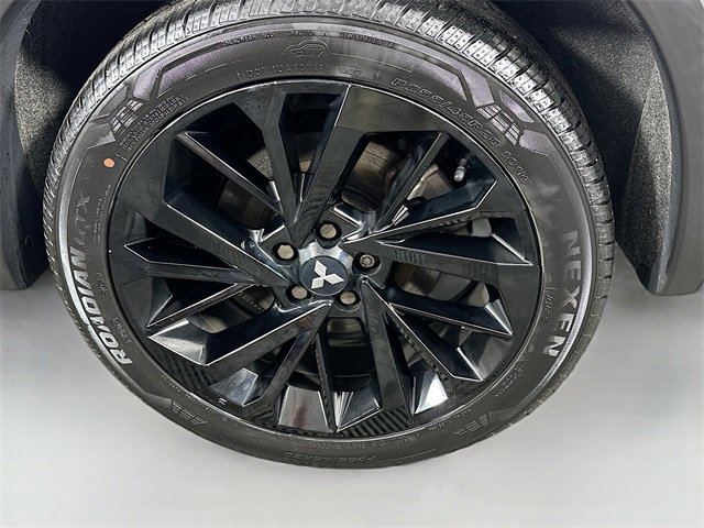 Used 2023 Mitsubishi Outlander SEL Black Edition image 32