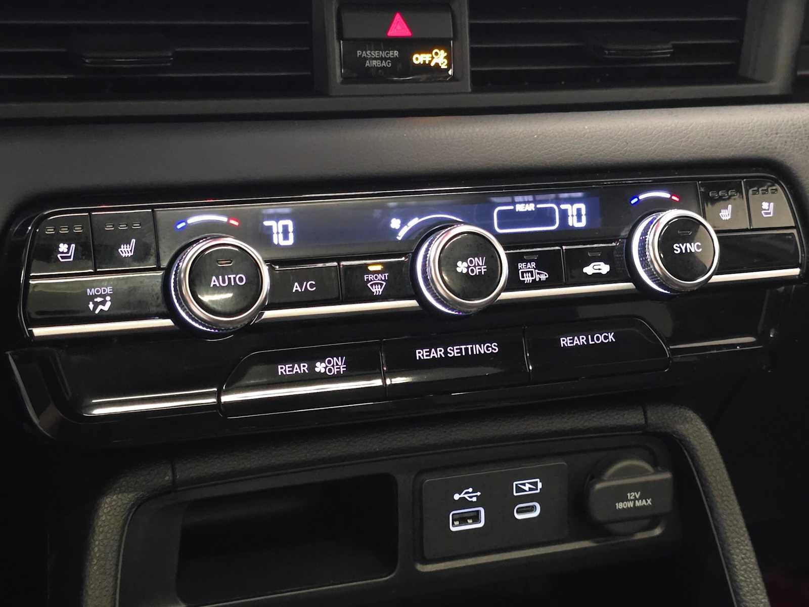 Used 2025 Honda Pilot Black Edition image 15
