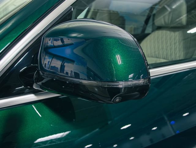 New 2026 BMW ALPINA XB7 AWD/4WD image 9