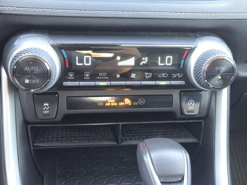 Used 2024 Toyota RAV4 XLE Premium FWD image 22