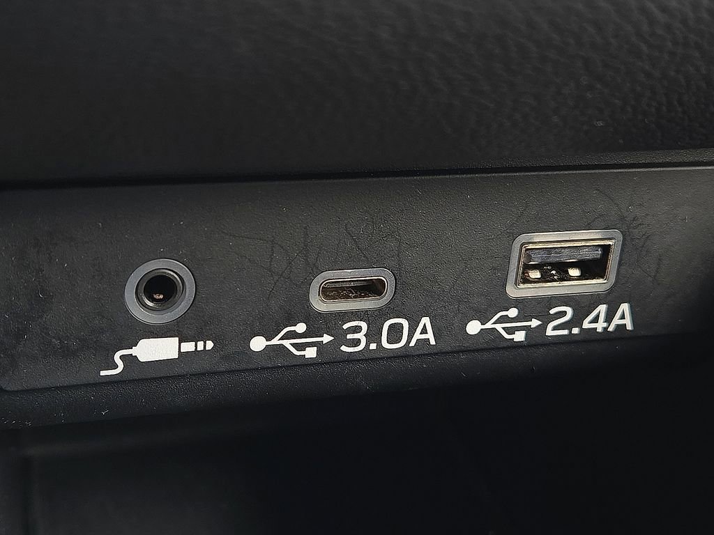 Used 2025 Subaru Outback Wilderness AWD/4WD image 15