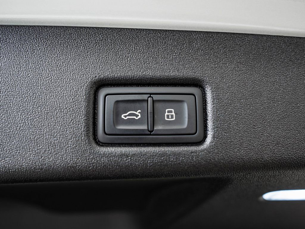 Certified 2025 Audi Q5 Premium Plus w/ Premium Plus image 22