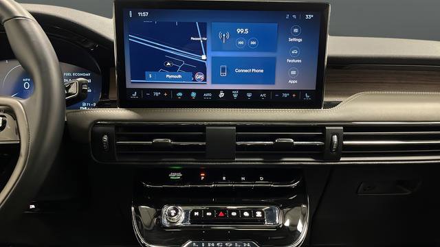 Used 2025 Lincoln Corsair Grand Touring image 13