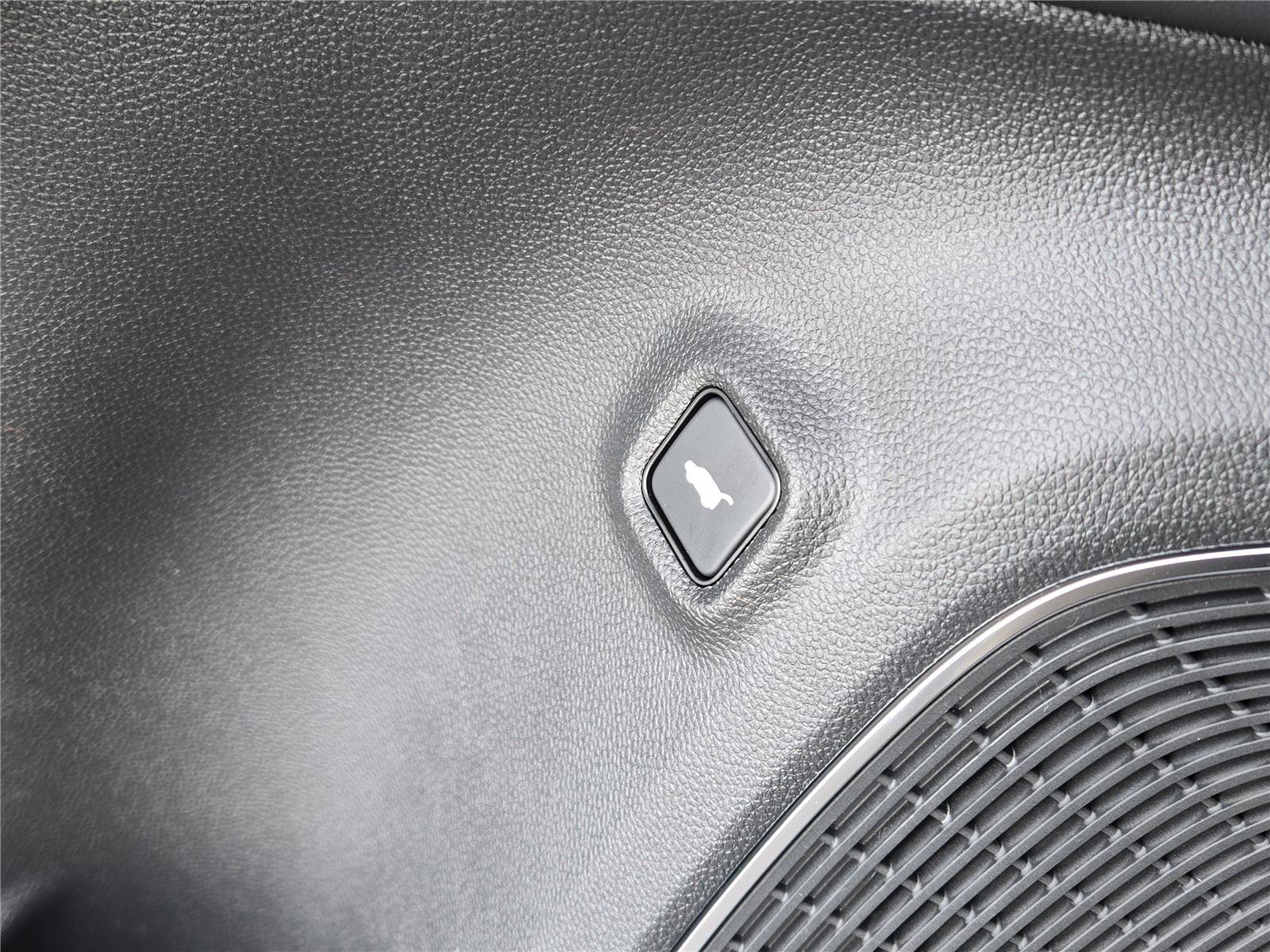 New 2026 Acura MDX SH-AWD w/ Advance Package image 16