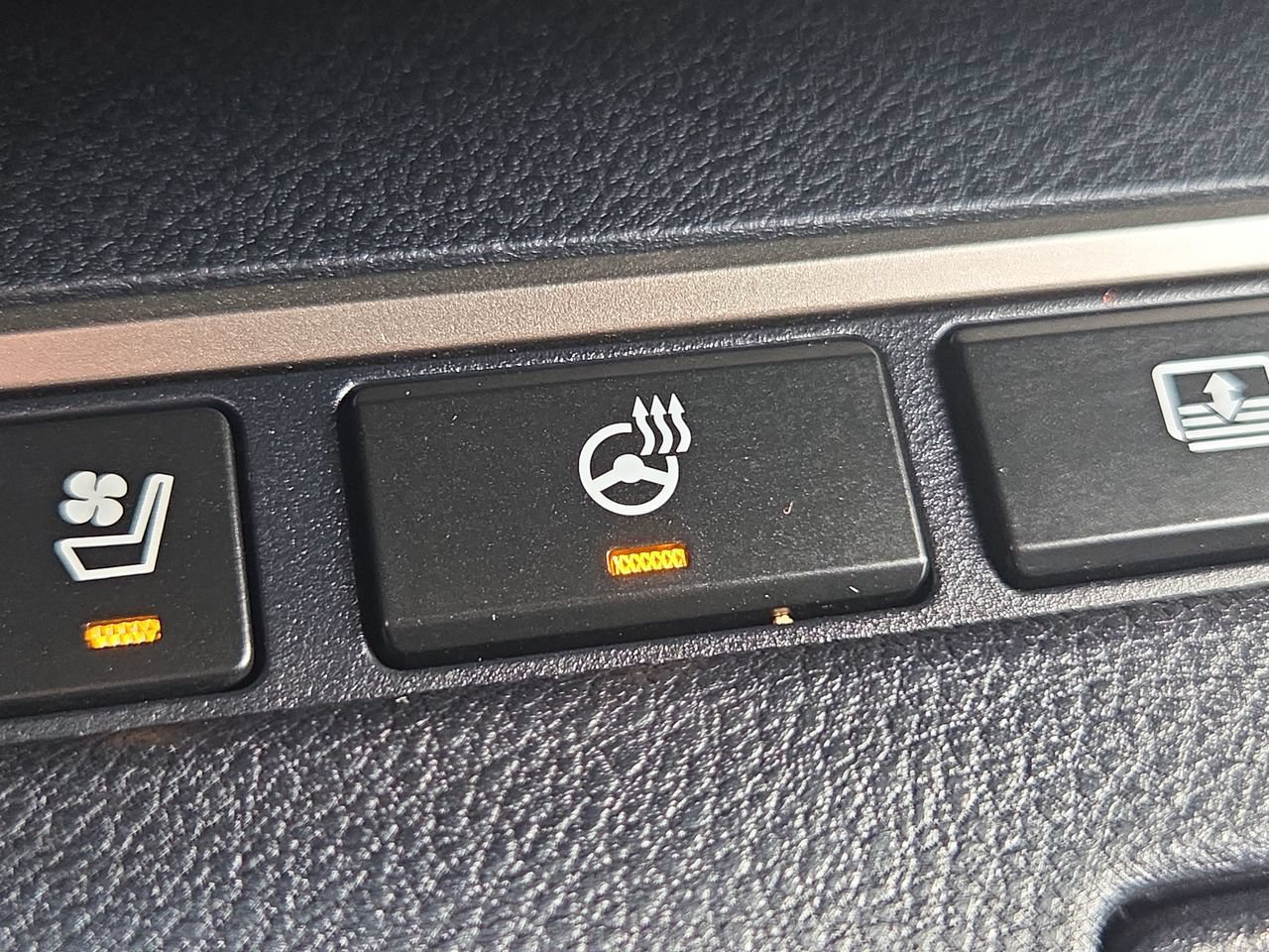 Used 2018 Lexus ES 350 w/ Luxury Package w/Wood Trim FWD image 32